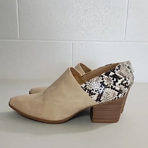 Creamy Tan and Black Mules with Snake Print Accents Zip Back 2" Heel Shoes - Picture 3 of 13